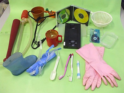 プラスチック製容器包装と間違えやすいもの例