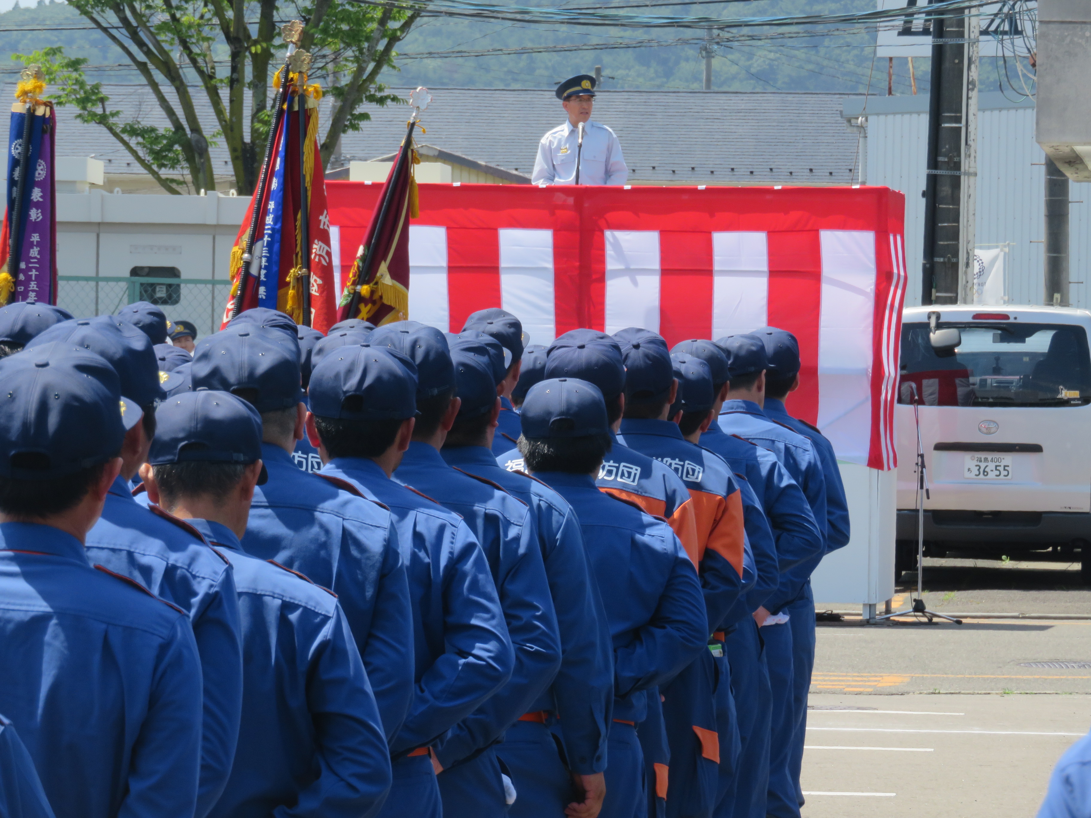 日頃の感謝と激励を述べる市長