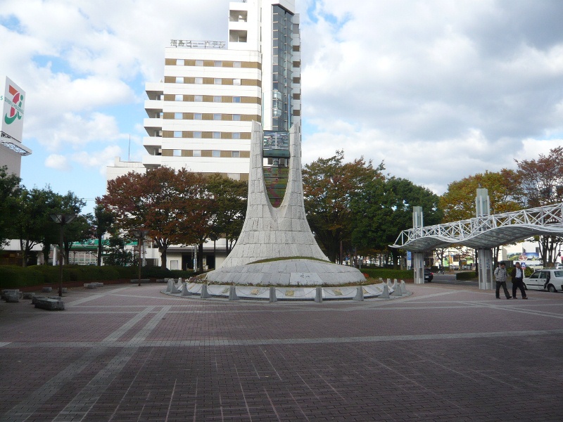 福島駅西口駅前広場