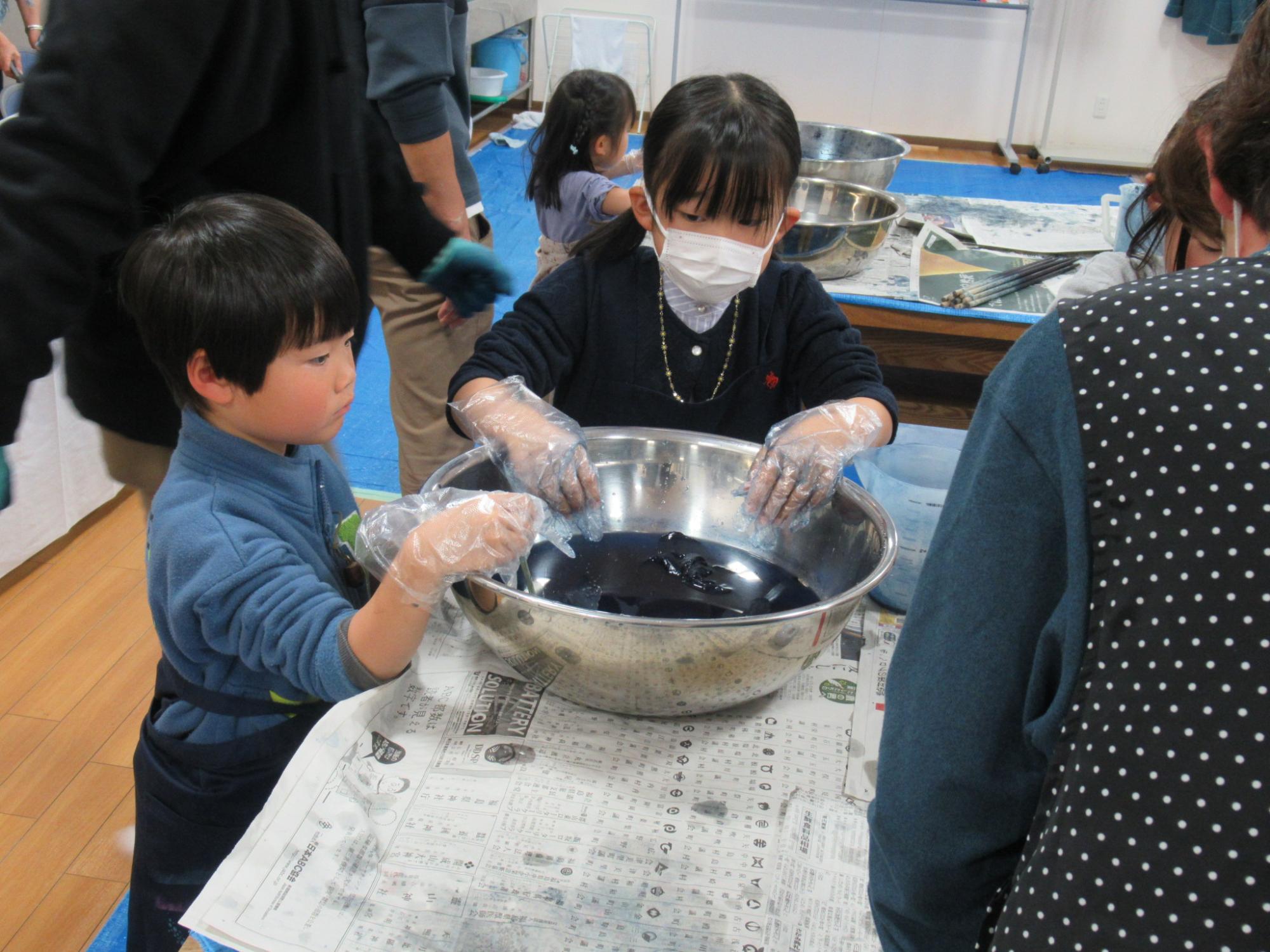 ものづくり体験藍染