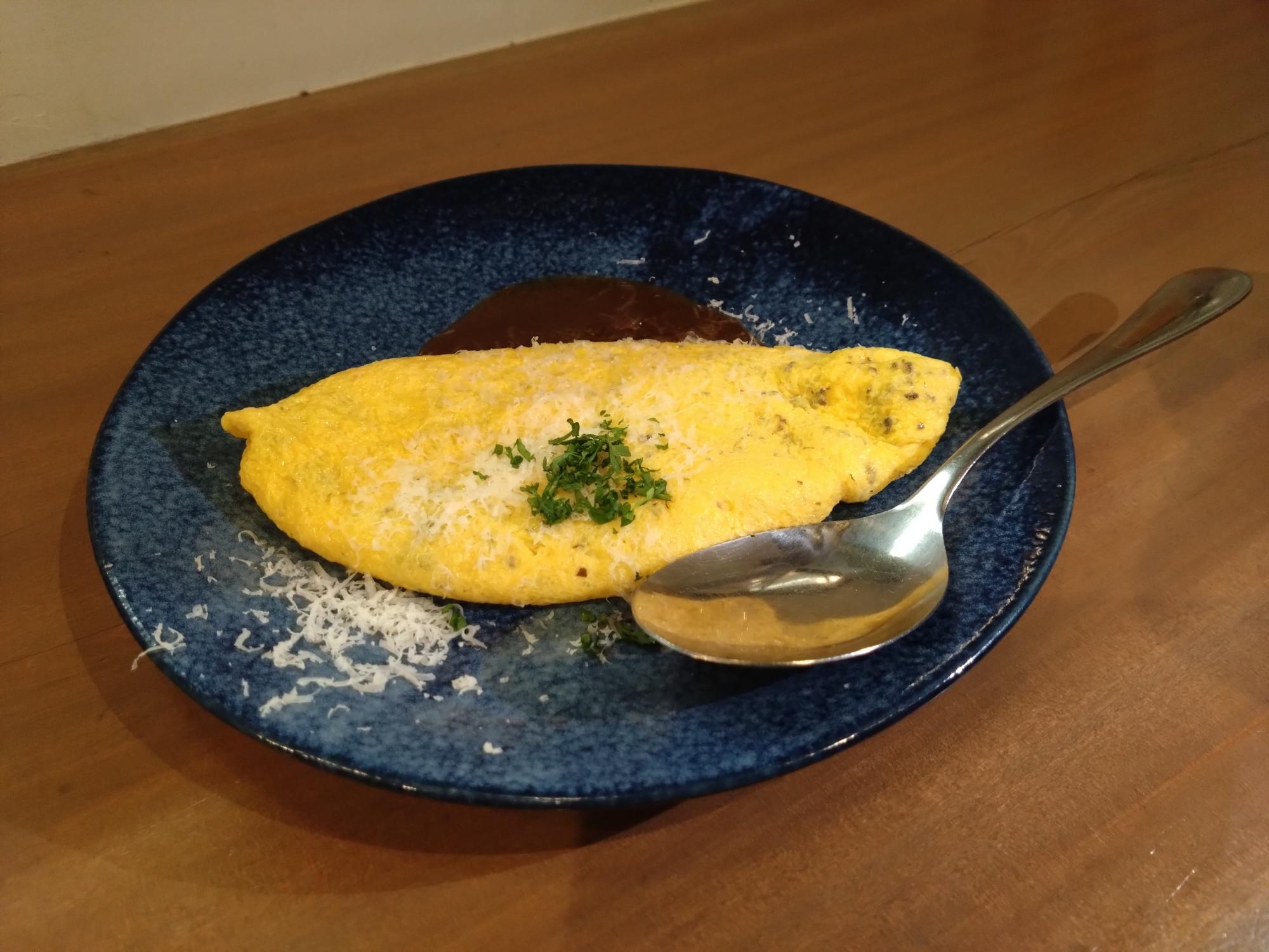 『夜のカフェテラス』をイメージした料理（ サイトウ洋食店）