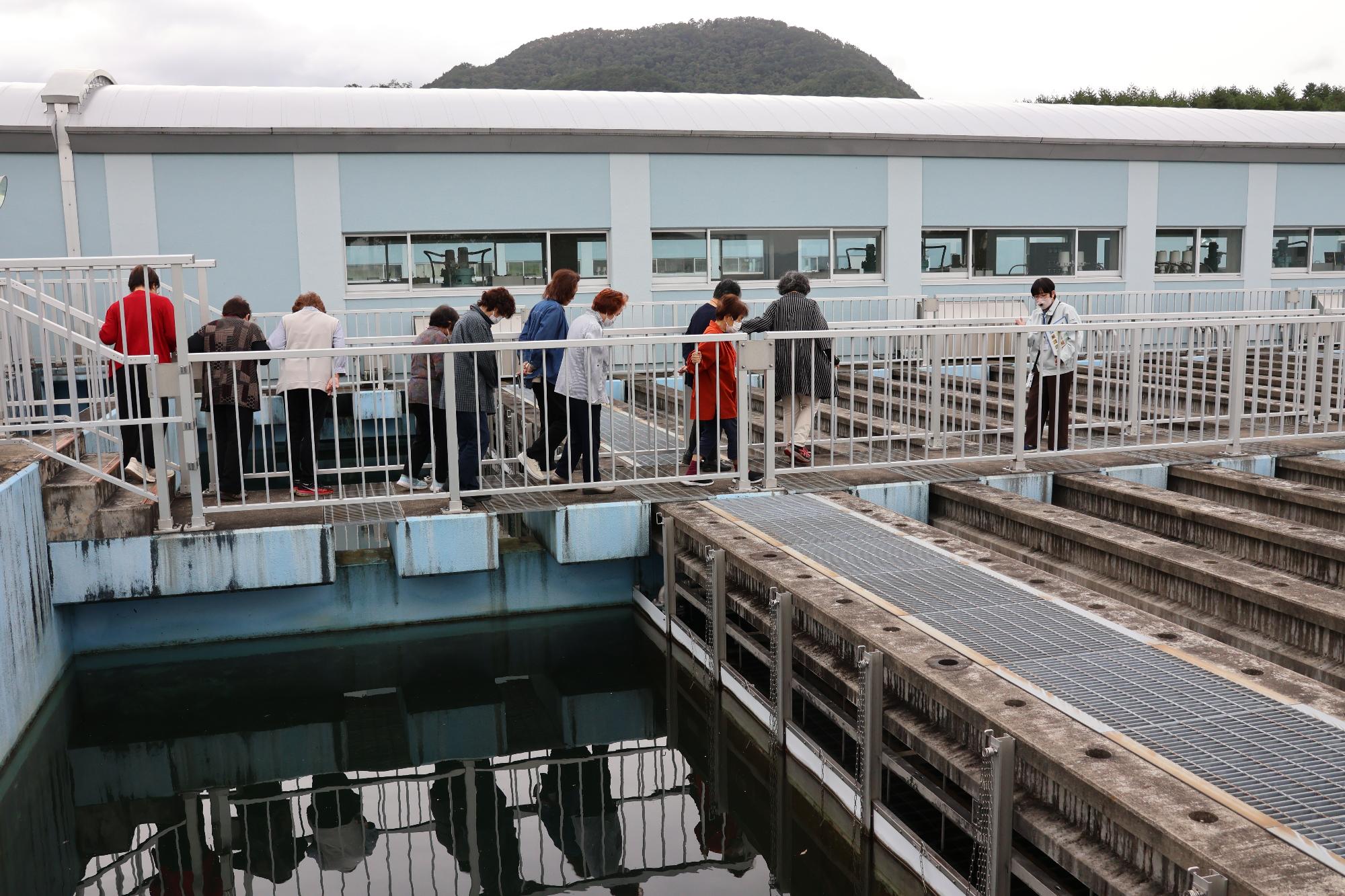 すりかみ浄水場の見学の様子