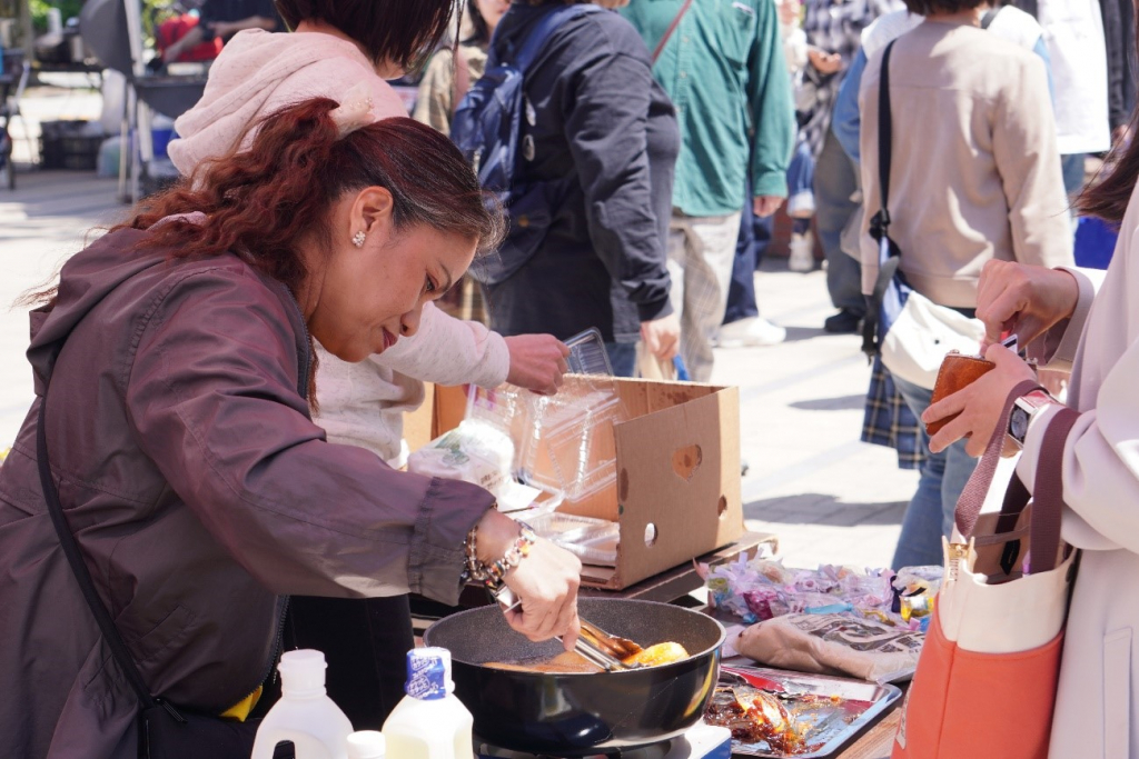 バナナキューを作っている様子