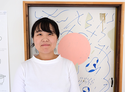 坂内 まゆ子さのアップ写真（坂内 まゆ子さんのページへリンク）
