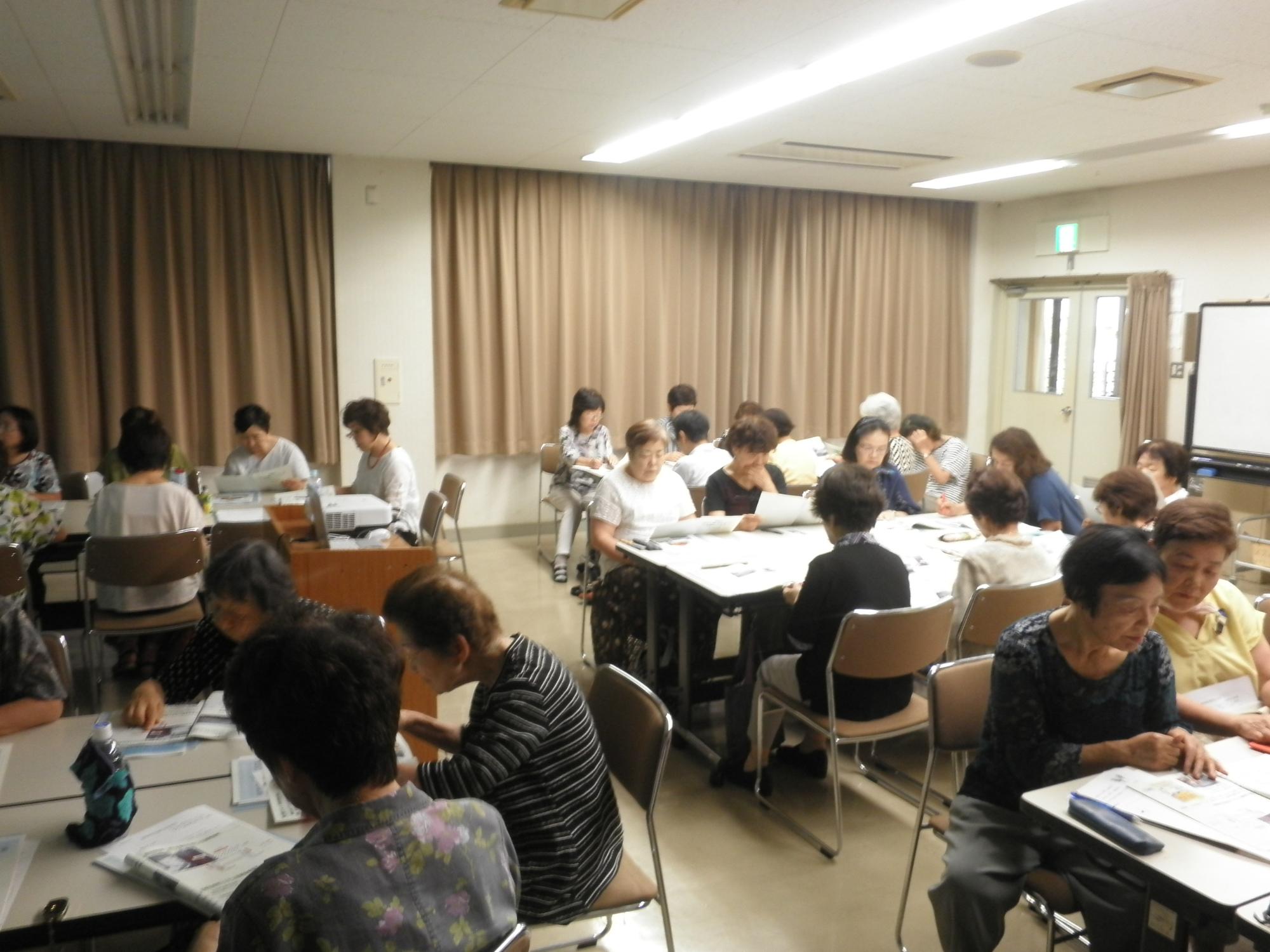 出前講座参加者の様子