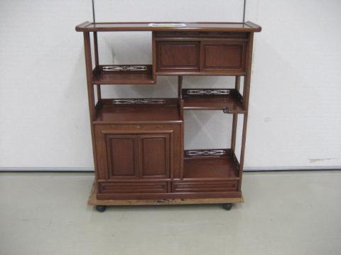 茶色い和風の整理棚