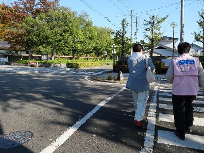 ロケハンにいそしむ隊員たち