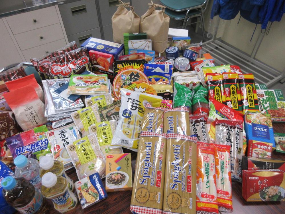 庁内フードドライブで集まった食品