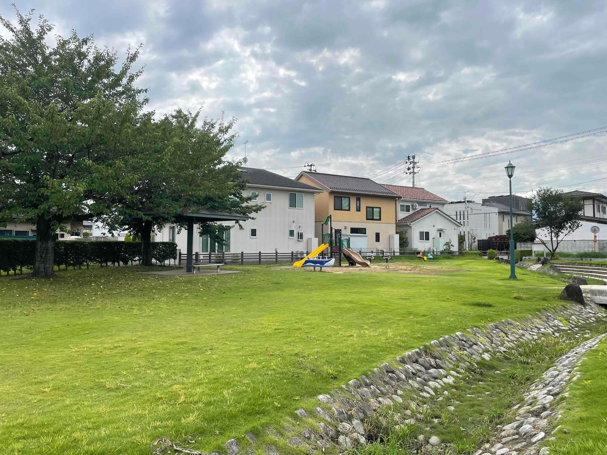 ふたつやま公園遊具