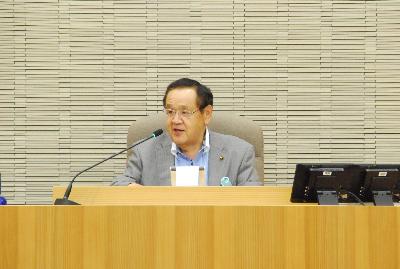 白川議長の写真