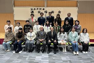 医大生との集合写真