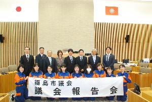 女性団体との集合写真