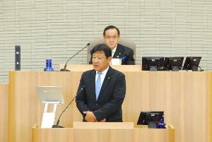 鈴木哲議員の写真