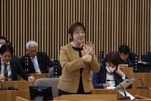 三浦由美子議員