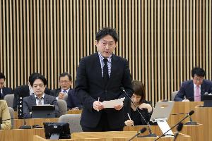 七島奈緒議員の写真