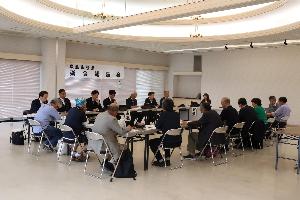 議会報告会・意見交換会を行っている写真