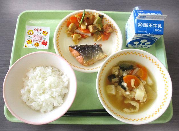給食の写真