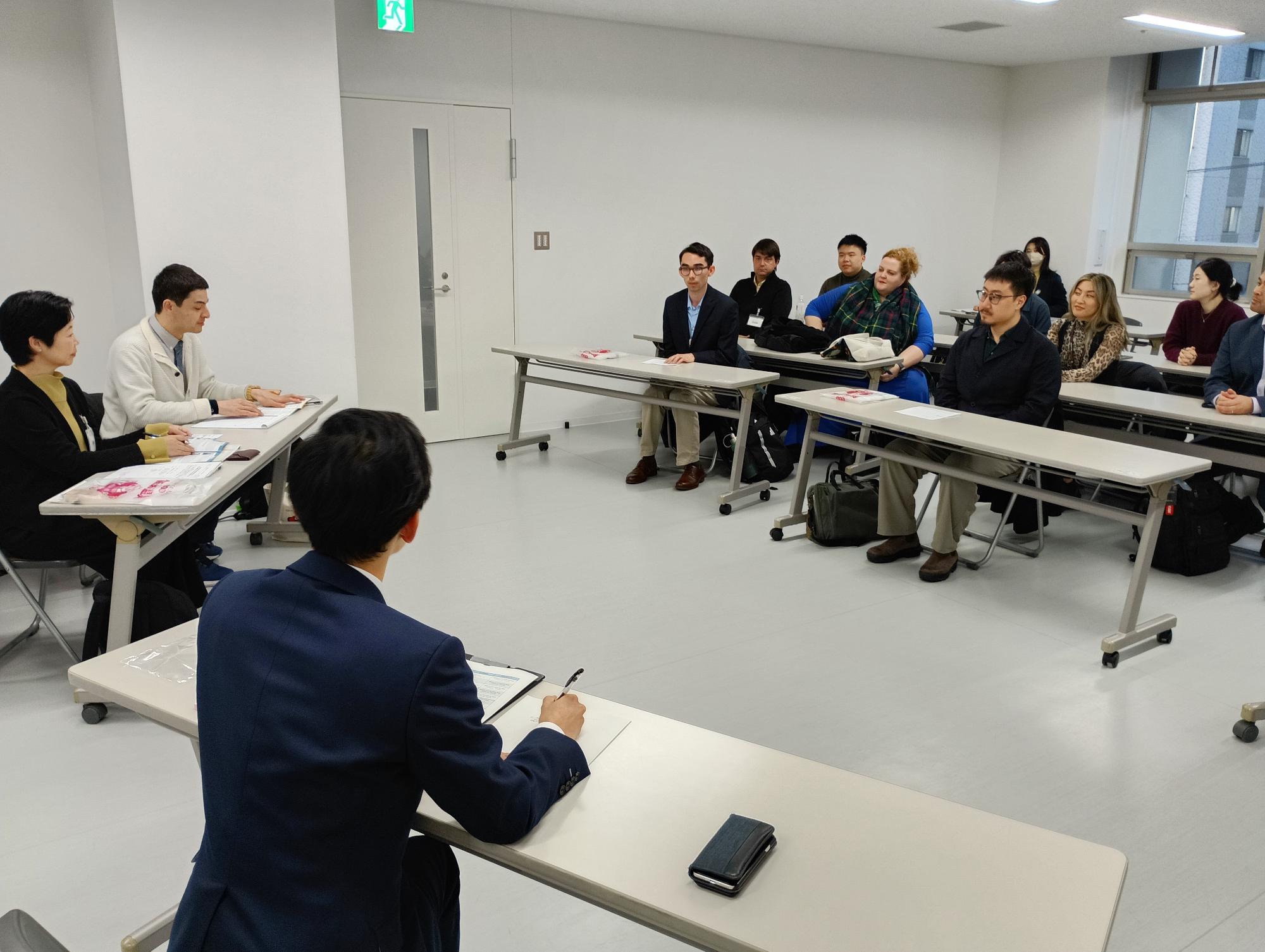 0106ハーバード大学生表敬1