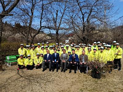 0320花案内人活動開始式2
