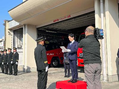 0214消防車両引渡し1