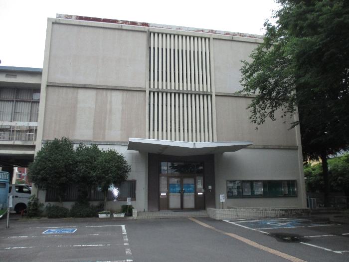 図書館正面