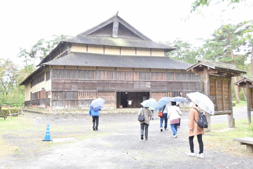 令和３年度個人市政見学会の様子４